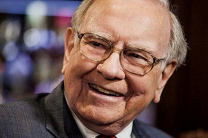 Warren Buffett tiếp tục rót hơn 60 triệu USD cho 1 cổ phiếu đang ‘rơi tự do’