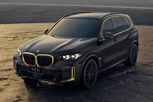 BMW X5 bản giới hạn với nhiều chi tiết mạ vàng