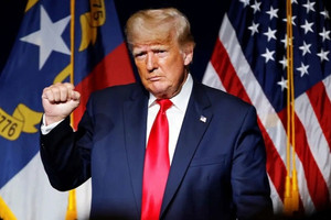 Ông Donald Trump đắc cử Tổng thống Mỹ: Dệt may, thiết bị điện tử, thủy sản, thép... sẽ hưởng lợi lớn