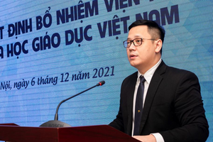 ‘Thần đồng’ Toán học từng là giáo sư trẻ nhất Việt Nam: 27 tuổi đã trở thành Tiến sĩ ĐH Harvard lừng danh, là Viện trưởng Viện Khoa học Giáo dục