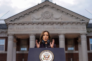 Bà Kamala Harris chúc mừng ông Donald Trump, cam kết chuyển giao quyền lực trong hoà bình