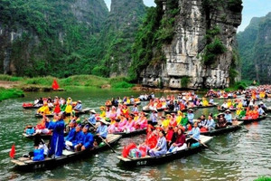 Tỉnh có tour du lịch được yêu thích hàng đầu thế giới đón hơn 7,6 triệu lượt khách trong 10 tháng, vượt chỉ tiêu cả năm