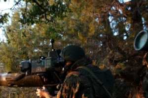 Hezbollah bác việc nhận được đề nghị ngừng bắn, Houthi nói tấn công căn cứ IDF