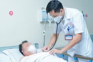 Người đàn ông Hà Nội đột quỵ khi đang lái xe