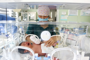 Chưa từng có trong lịch sử: Siêu cường số một châu Á có nguy cơ ‘mất’ 50% dân số, nhà chức trách nỗ lực giải cứu trong vô vọng