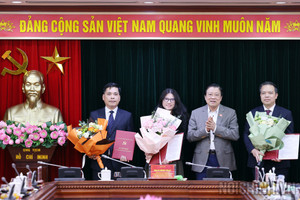 Trưởng Ban Nội chính Trung ương trao quyết định bổ nhiệm cán bộ