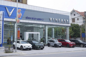 VinFast phủ sóng thị trường xe điện miền Bắc với showroom mới