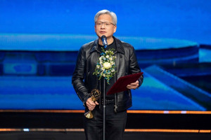 Tỷ phú Jensen Huang thắng giải thưởng 3 triệu USD tại VinFuture: Đây là sự cống hiến của Nvidia trên toàn thế giới