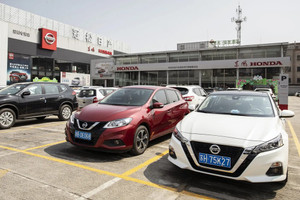 Áp lực từ Trung Quốc là nguyên nhân chính dẫn đến cú bắt tay thế kỷ giữa Honda và Nissan?