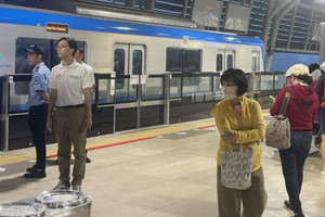 Đơn vị vận hành nói gì về thông tin metro TPHCM tạm dừng vì mưa quá lớn?