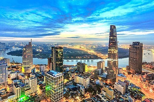 Quy mô kinh tế Việt Nam sắp vượt Singapore, lên thu nhập trung bình cao năm 2025?