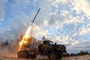 Năng lực sản xuất và dự trữ tên lửa của Nga khiến Ukraine báo động