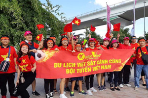 Khách Việt 'săn' tour đi Thái Lan xem chung kết AFF Cup, giá vé máy bay tăng đột biến