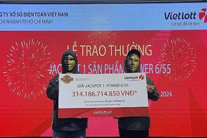 Kỷ lục Vietlott 2024: Jackpot 314 tỷ đồng cao nhất lịch sử, lần đầu tiên có người trúng 30 giải đặc biệt