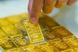 Giá vàng nhẫn tăng gấp đôi lên 135 triệu đồng/lượng, có nên mua thời điểm này?
