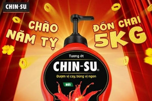 Chinsu cho ra mắt chai tương ớt 5kg có cả vòi bơm