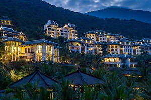 Báo Mỹ vinh danh các khách sạn & resort hàng đầu Việt Nam 2025: Hai dự án của Sun Group góp mặt