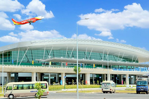 ‘Vua hàng hiệu’ Johnathan Hạnh Nguyễn muốn mở rộng sân bay tại hòn đảo đẹp thứ 2 thế giới