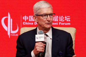 Apple lao đao tại Trung Quốc: Doanh thu lao dốc hơn 11%, CEO Tim Cook lên tiếng thừa nhận sai lầm