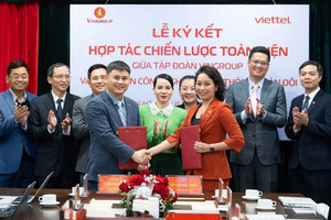 Viettel hợp tác với Vingroup (VIC) đưa sản phẩm thế mạnh vào trong xe điện VinFast