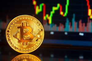 Bitcoin rơi thẳng xuống 88.000 USD, hơn 1 tỷ USD ‘bốc hơi’ trên thị trường phái sinh