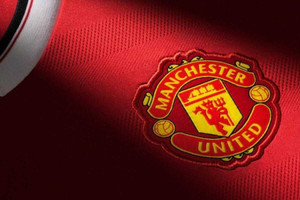 Manchester United lâm vào khủng hoảng tài chính: Sa thải hàng trăm nhân viên, bữa trưa bị cắt giảm đến mức cầu thủ chỉ được ăn súp và bánh mì