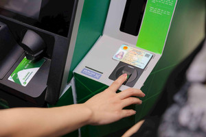 Cách đơn giản để rút tiền tại cây ATM bằng căn cước công dân