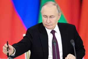 Tổng thống Putin thông qua sắc lệnh mới với người Ukraine ở Nga