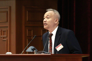 Thiên tài Vật lý Việt Nam 22 tuổi đã tốt nghiệp Thạc sĩ, từng được Tổng thống Nga Putin trao giải thưởng, nay là Giáo sư quan trọng với tỷ phú Phạm Nhật Vượng