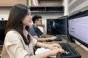 TopCV tiết lộ: Đây là nghề có mức lương khiến các ngành khác 'hít khói'