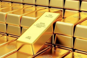 Giá vàng giảm mạnh, nhưng biên độ có hạn khi nền kinh tế Mỹ suy yếu