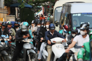 Cửa ngõ Hà Nội đông đúc trước kỳ nghỉ lễ Giỗ Tổ Hùng Vương
