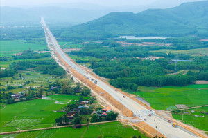 Thủ tướng giao nhiệm vụ, dự án 20.000 tỷ có quy mô lớn nhất toàn tuyến cao tốc Bắc - Nam phải 'về đích' trước 31/12 đang thi công 'thần tốc'