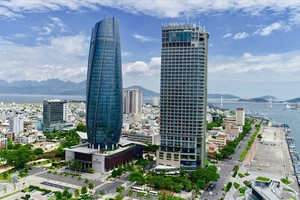 Việt Nam xây trung tâm tài chính quốc tế: Chậm trễ sẽ bị đối thủ vượt mặt