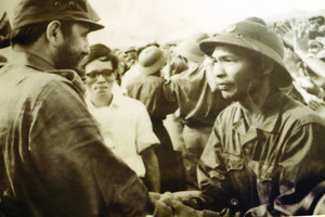 Đề nghị phong tặng danh hiệu Anh hùng LLVT nhân dân cho Thiếu tướng trực tiếp tham gia 3 cuộc chiến bảo vệ chủ quyền dân tộc, được gặp lãnh tụ Cuba Fidel Castro