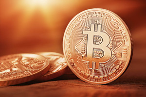 Giữa cơn địa chính trị và thuế quan, Bitcoin bật mạnh 14,5%, thắng thế trên thị trường tài sản