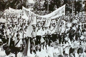 Ngày 30/4/1975: Chiến dịch Hồ Chí Minh toàn thắng, giải phóng hoàn toàn miền Nam, thống nhất đất nước