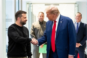 Ukraine và Mỹ chính thức ký kết thỏa thuận khoáng sản