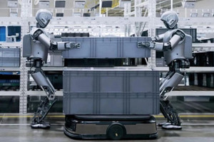 Hàng chục robot hình người đã hoàn thành khóa huấn luyện cộng tác đầu tiên: Trung Quốc chính thức bước sang một kỷ nguyên sản xuất mới