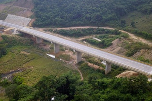 Tuyến cao tốc nối Thủ đô tới tỉnh cửa ngõ Tây Bắc Việt Nam sẽ mở rộng lên 6 làn xe, quy mô hơn 10.000 tỷ