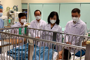 Bộ trưởng Y tế: 'Cấp cứu người bệnh luôn là ưu tiên hàng đầu, bất kỳ lý do gì'