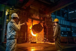 Siêu dự án Dung Quất 2 'nổi lửa', Hòa Phát (HPG) muốn bổ sung hơn 8.000 nhân sự