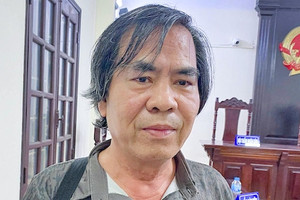 Cựu sinh viên đòi Đại học Kinh tế Quốc dân bồi thường hơn 43 tỷ đồng