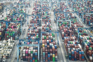 Hàng Trung Quốc ‘rửa xuất xứ’ để né thuế 145%: Chi phí siêu rẻ, Đông Nam Á trở thành bia đỡ đạn