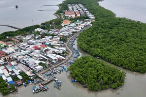 Đô thị đặc biệt của Việt Nam có 1 xã không sáp nhập và không đổi tên, được hưởng chính sách hỗ trợ riêng biệt