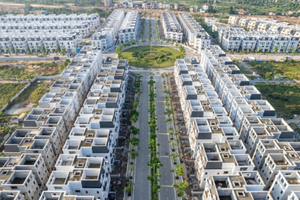 Hai át chủ bài của tỷ phú Phạm Nhật Vượng dẫn đầu đà phục hồi thị trường biệt thự, liền kề