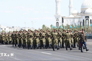 Tổng Bí thư Tô Lâm dự duyệt binh kỷ niệm Chiến thắng phát-xít tại Kazakhstan