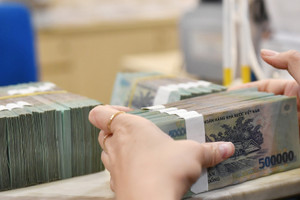 Lãi suất ngân hàng hôm nay 7/5/2025: Liên tiếp điều chỉnh kỳ hạn ngắn