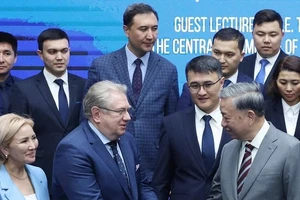 Tổng Bí thư: Quan hệ Việt Nam - Kazakhstan sẽ bay cao như 'đôi cánh đại bàng'