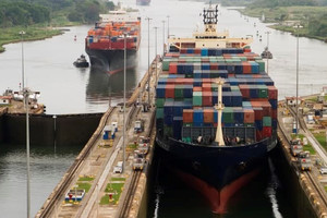 Tàu hàng từ Trung Quốc qua kênh đào Panama bị hủy hàng loạt, chuyện gì đang xảy ra?